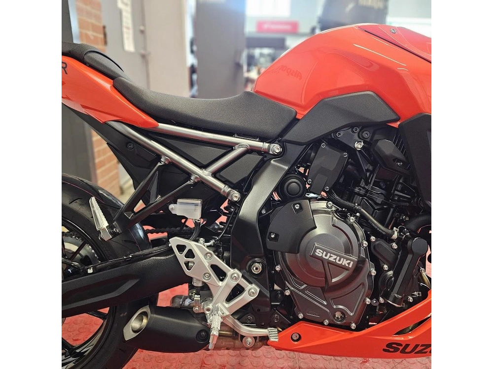 2026 Suzuki Gsx 8r alt