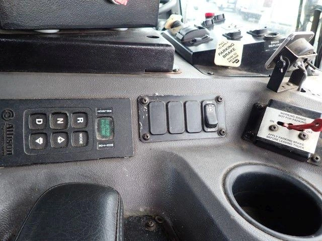 2020 Peterbilt 520
