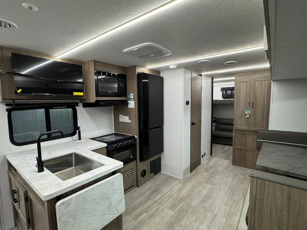 Coachmen Freedom Express 30se-320 2026 alt