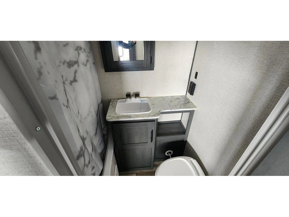 Aspen Trail By Dutchmen 29bh 2022 alt