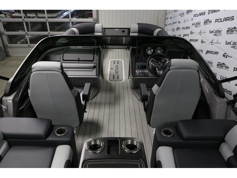 2026 Avalon Catalina 2585 Qls Windshield + Mercury 200 Hp alt