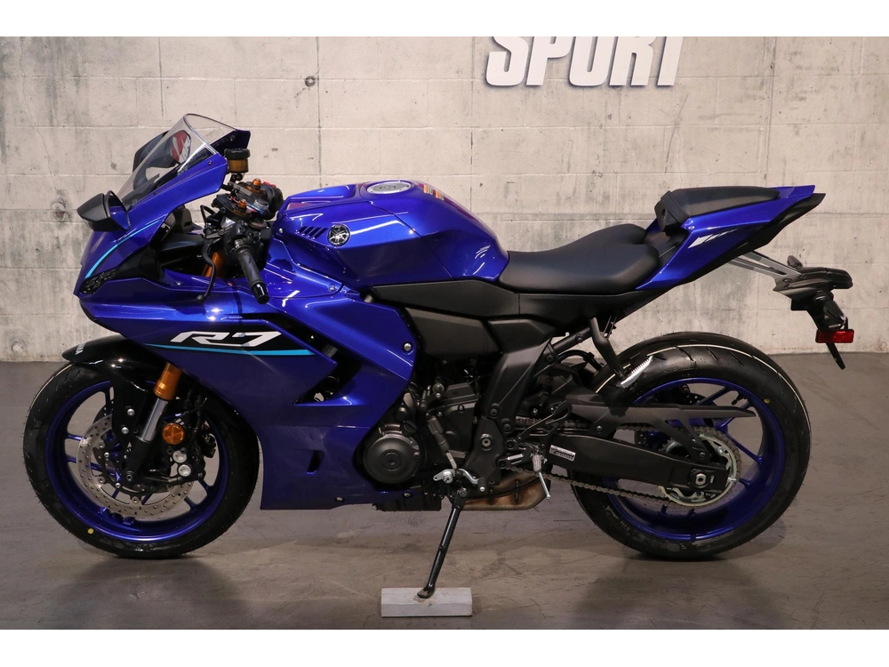 2026 Yamaha Yzf-r7 alt