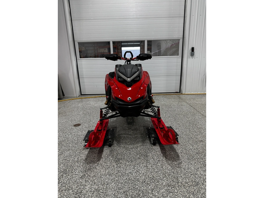 2025 Lynx Shredder Re 3700 850 E-tec Powdermax 2.5" Shot W/ 10.25" Touchscreen Lac alt