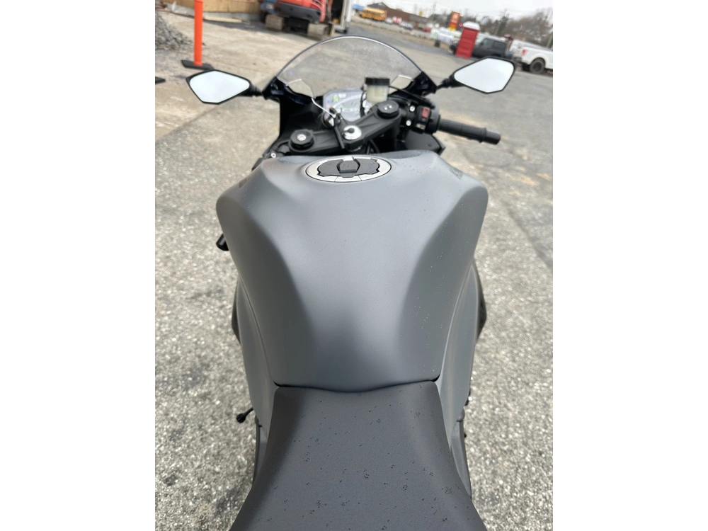 2026 Kawasaki Ninja Zx-6r alt