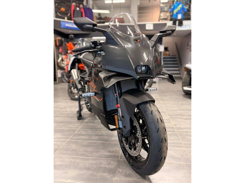 Ktm 990 Rc R 2026 alt