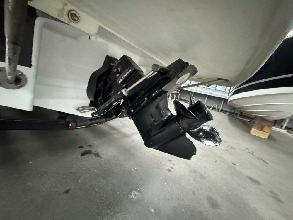 2022 Glastron 215 Gx Mercruiser 4.5l/alpha alt