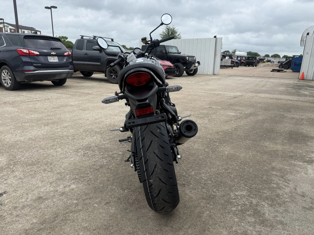 2026 Kawasaki Z900rs Abs alt