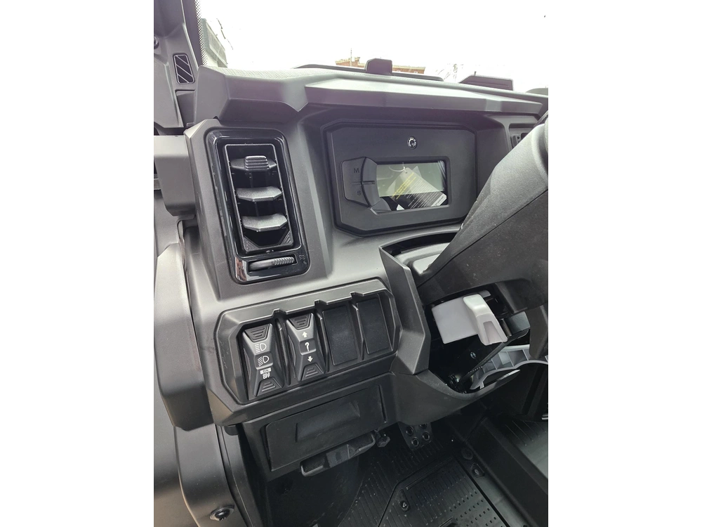 2026 Can-am Defender Max Xt Cab Hd11