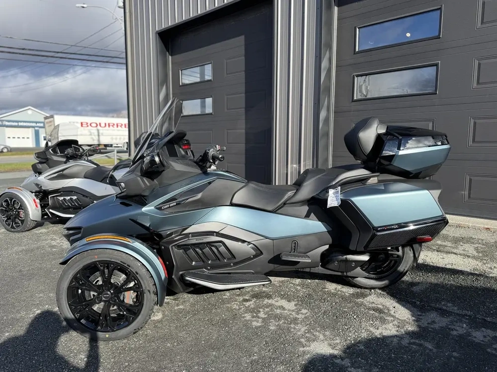 Can-am Rt Limited 2025 alt