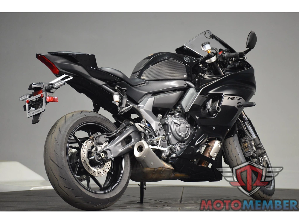 2025 Yamaha Yzf-r7 alt