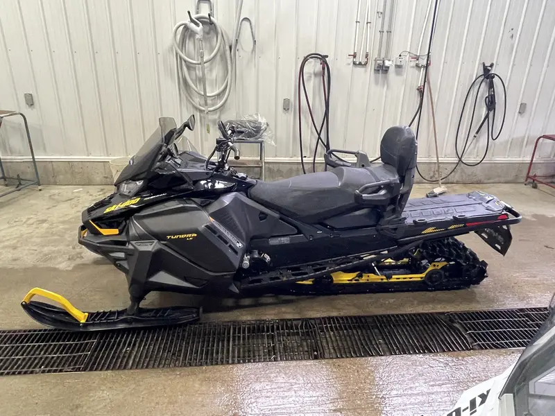 Ski-Doo Tundra LE 600 EFI 2025