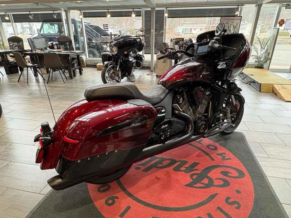 Indian Motorcycle Challenger 125th Anniversary Edition 2026 alt