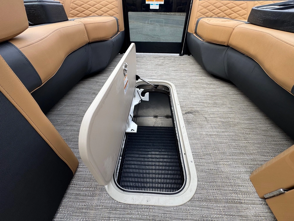 2026 Godfrey Marine Mc 235 Ultra Lounger Cocaptain alt