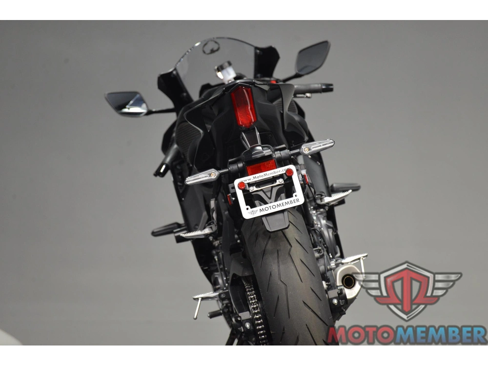 2025 Yamaha Yzf-r7 alt