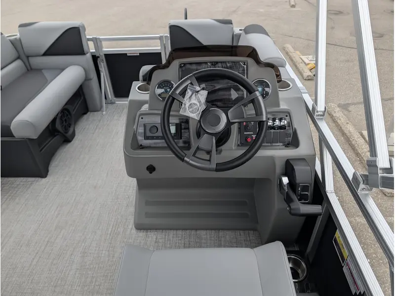 Avalon 1575 Venture Cruise 2026