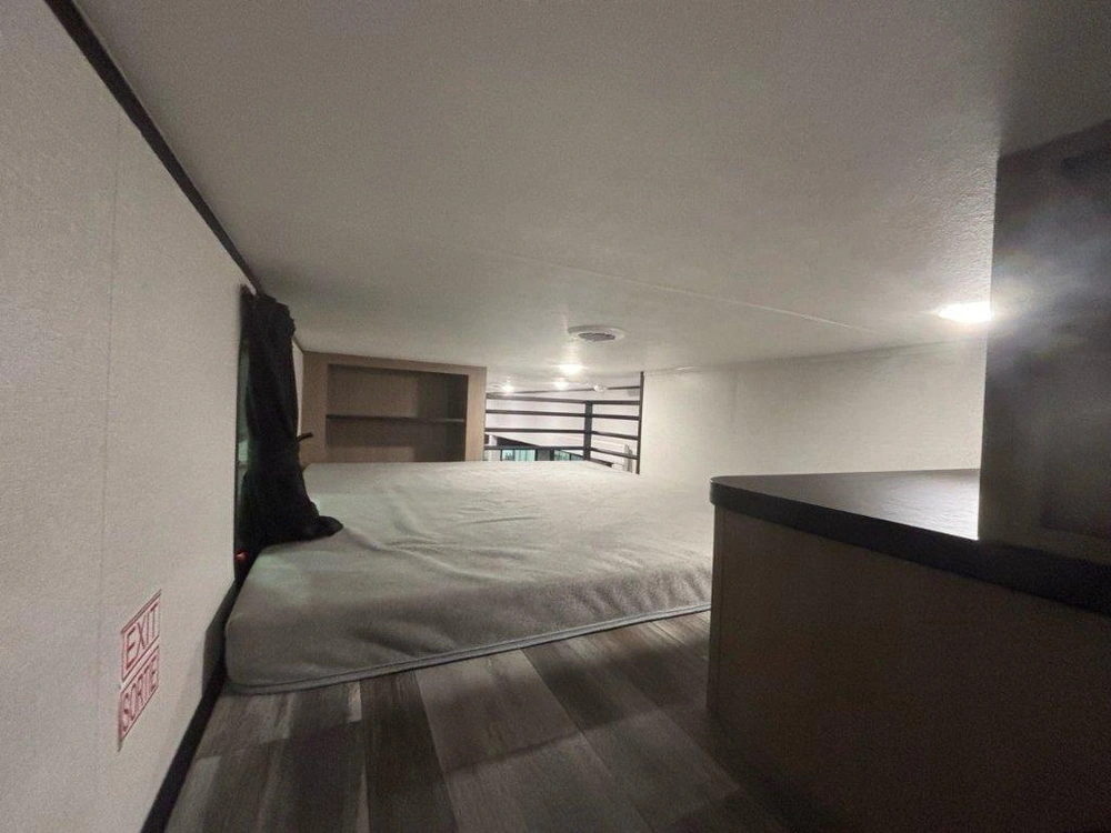 Jayco Jay Flight Bungalow 401loft 2026 alt