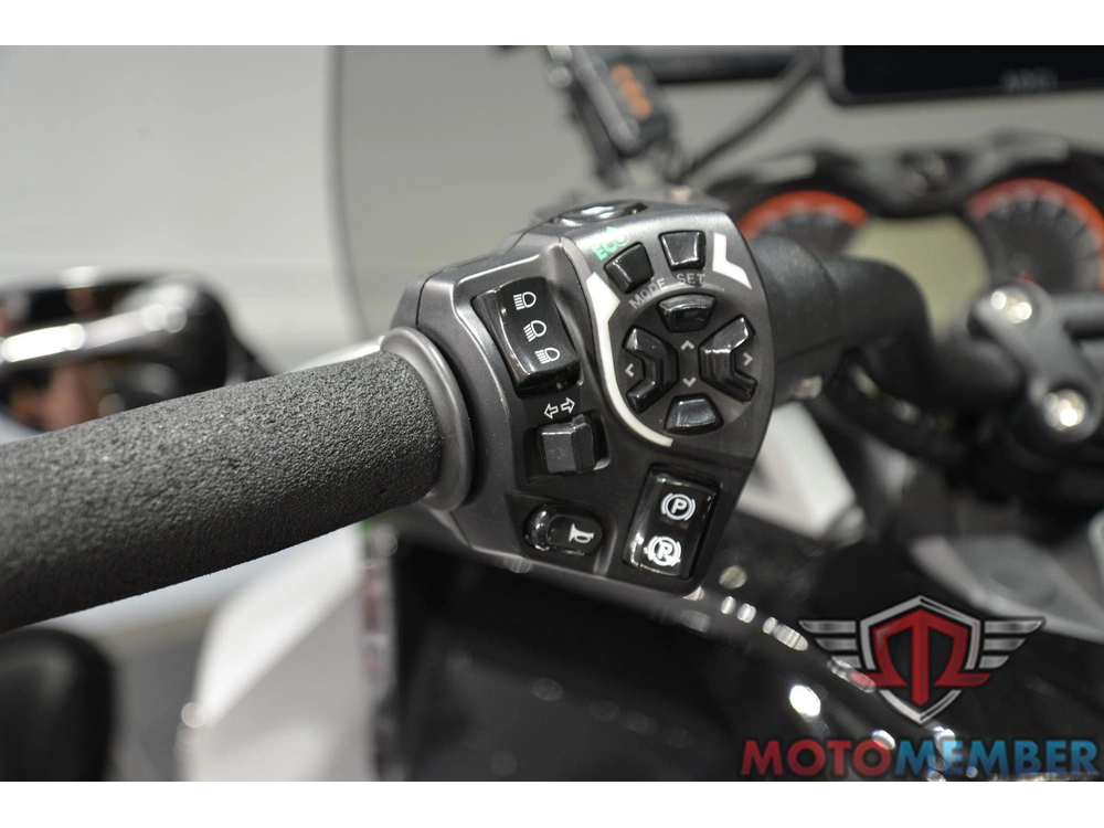 2015 Can-am Spyder F3-s Special Series alt