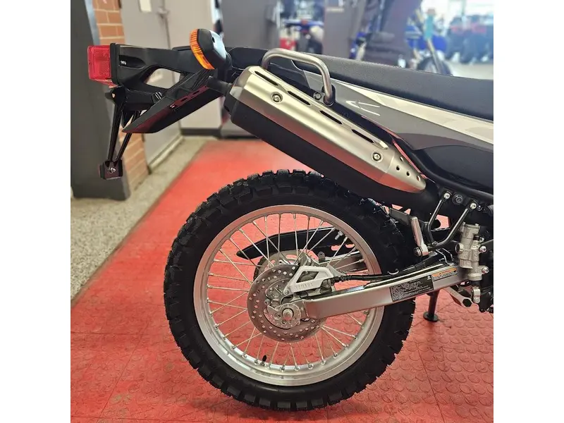 2025 Yamaha XT 250 thumbnail 15