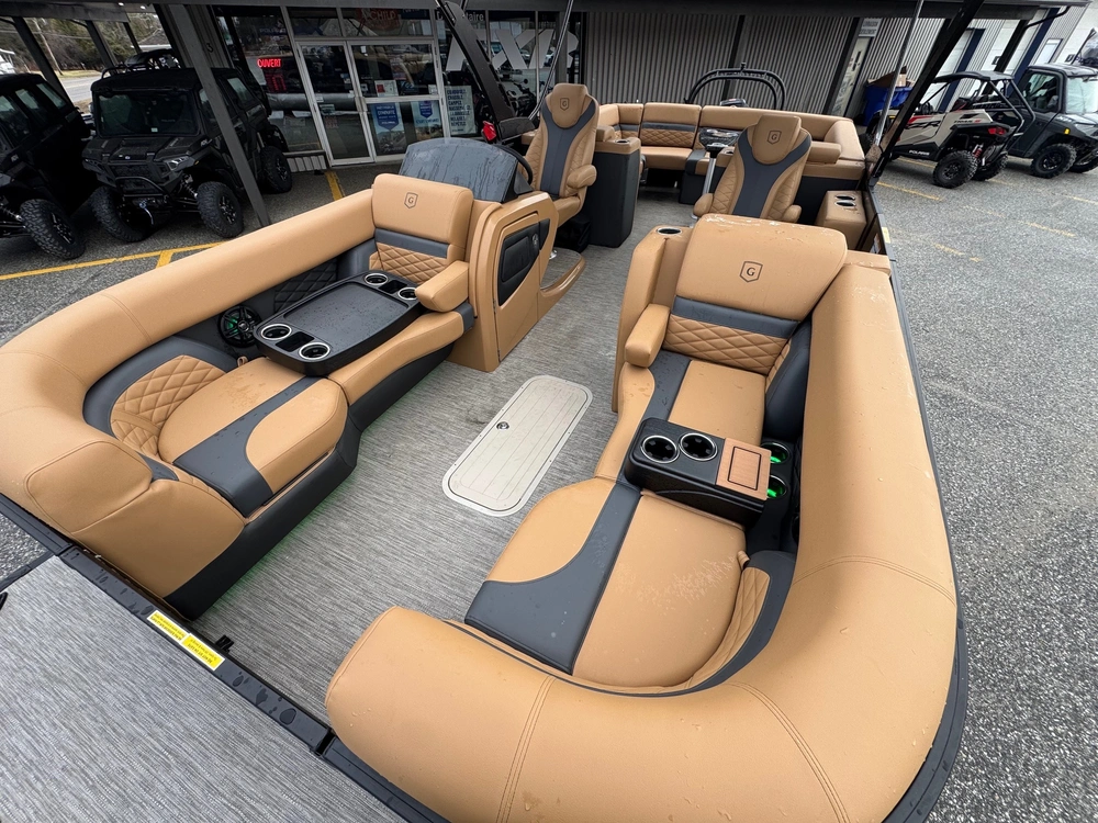 2026 Godfrey Marine Mc 235 Ultra Lounger Cocaptain alt