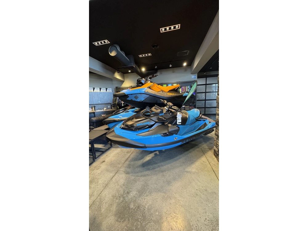 2026 Sea-doo Spark Trixx 3up Gulfstream Blue / Orange Crush alt