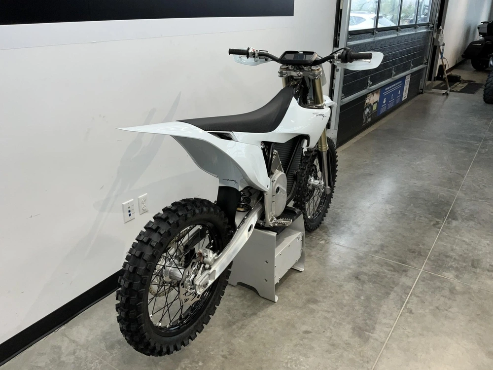 Stark Future Mx 1.2 2025 alt