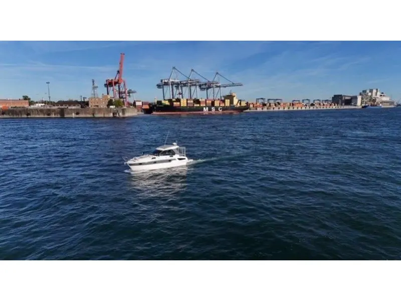 2018 Bavaria Motoryachts S33 HT VOLVO D3-220 thumbnail 24