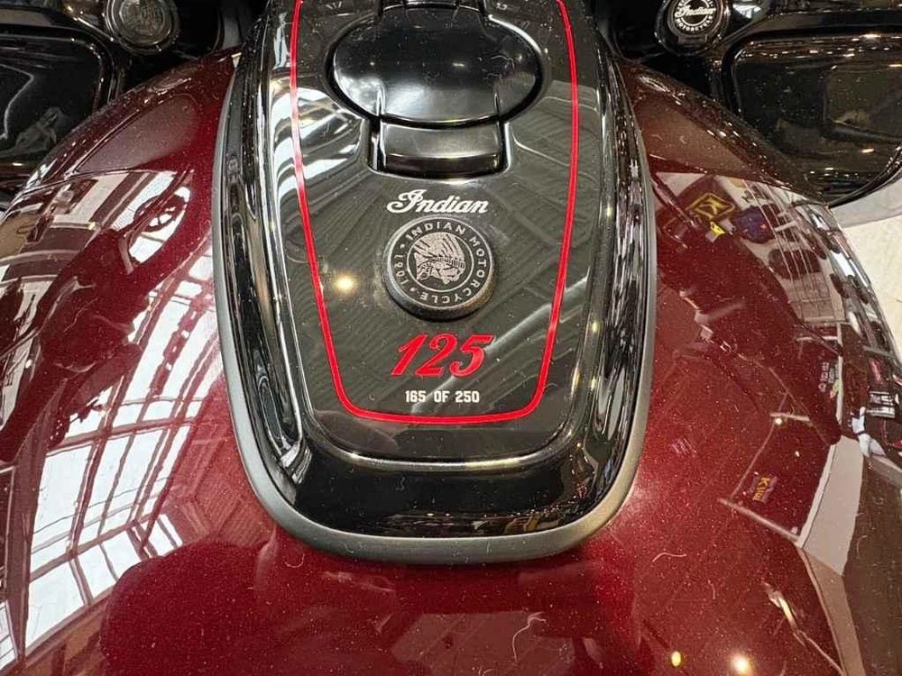 Indian Motorcycle Challenger 125th Anniversary Edition 2026 alt