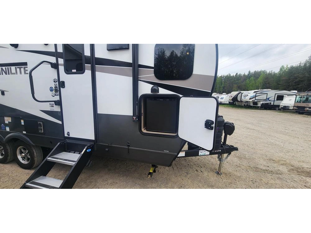 Forest River Rockwood Mini-lite 2506fk 2025 alt