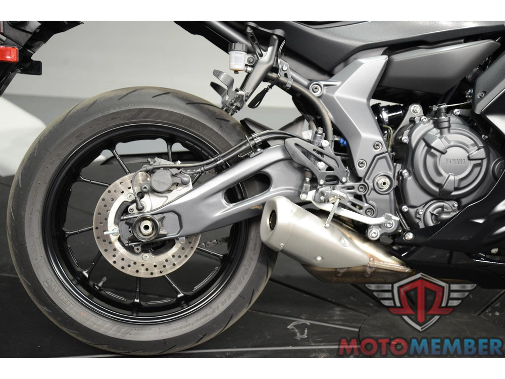 2025 Yamaha Yzf-r7 alt