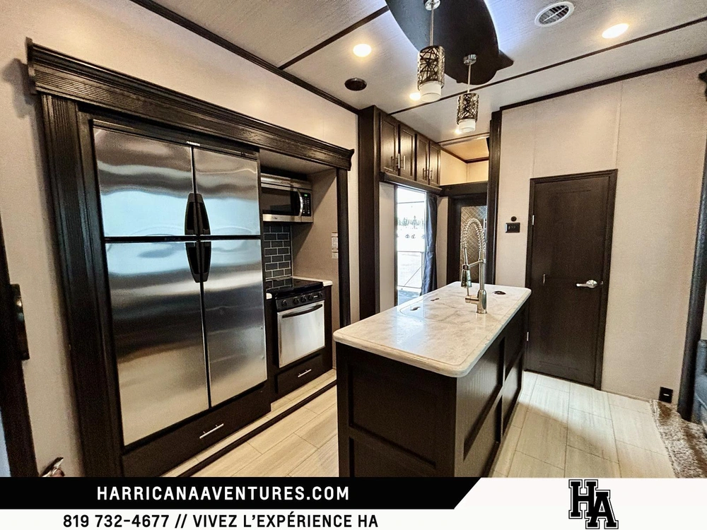 2018 Xlr Tunderbolt 422amp alt