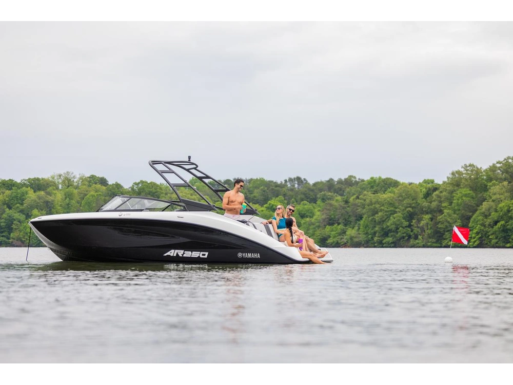 2026 Yamaha Ar250 alt