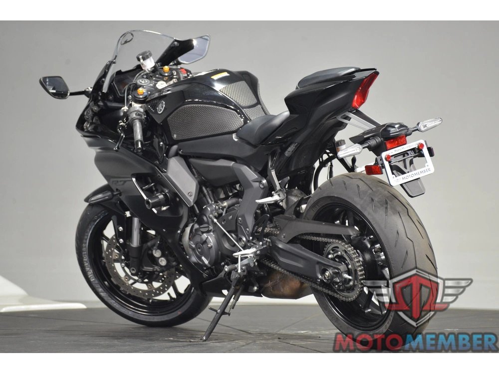 2025 Yamaha Yzf-r7 alt