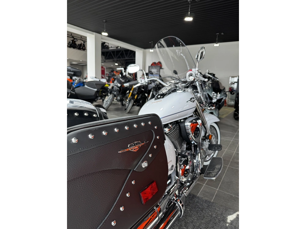 Suzuki Boulevard C50t 2025 alt