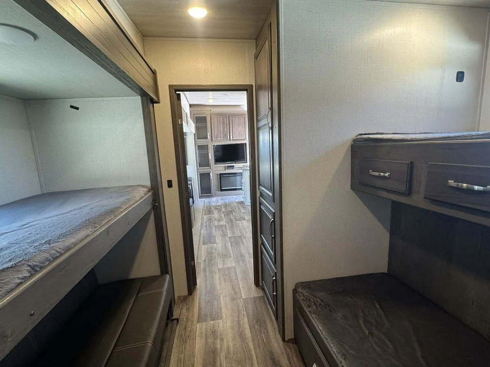 Keystone Rv Cougar 32bhs 2022 alt