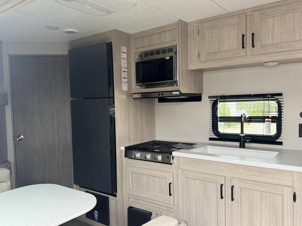 Coachmen Catalina 261bh 2026 alt