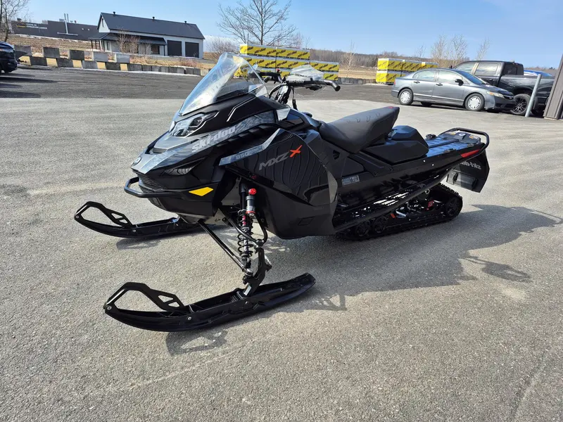 Ski-Doo MXZ X 138 850 RIPSAW 2024