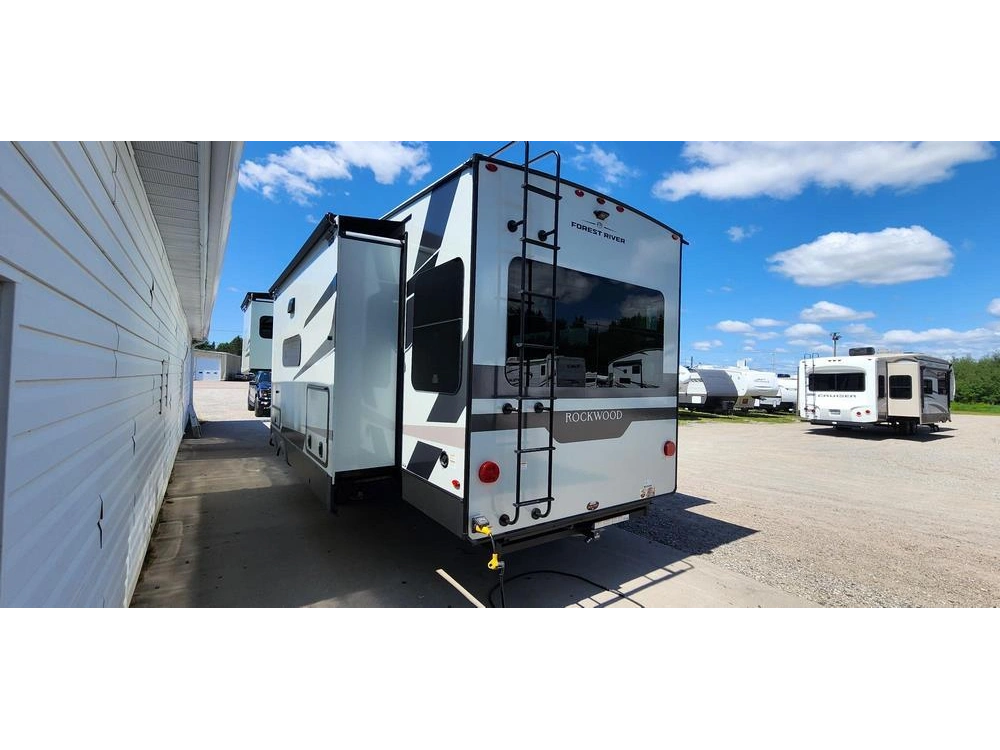 Forest River Rockwood Signature 361rls 2026 alt