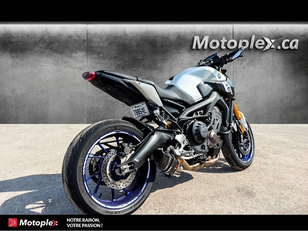 2015 Yamaha Fz09 alt