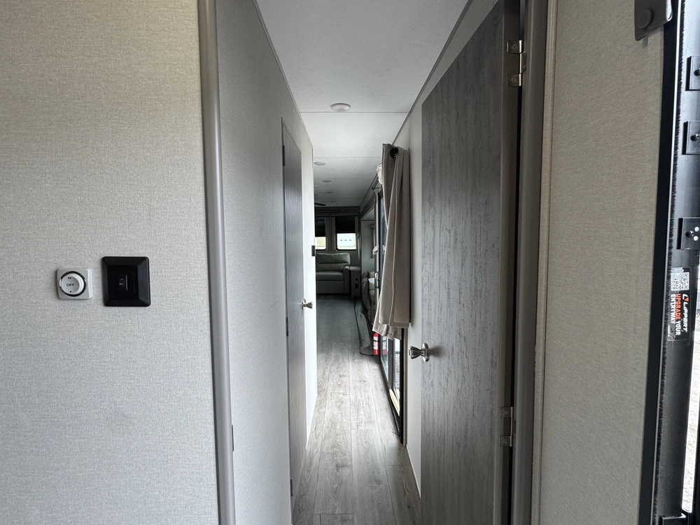 Coachmen Catalina 39mkts 2026 alt