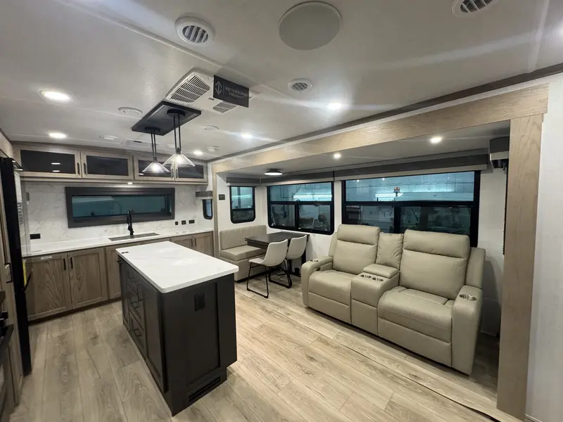 2026 Forest River ROCKWOOD SIGNATURE 8339FK