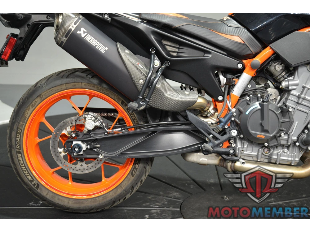 2022 Ktm Duke 890 R alt