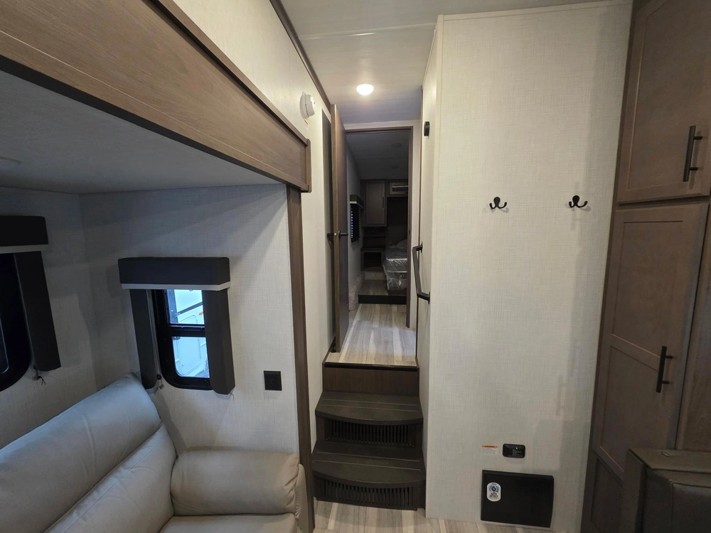 2026 Keystone Rv Cougar Sport 2100rk alt