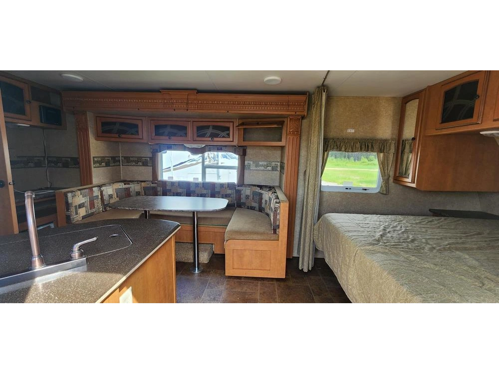 North Trail 21fbs 2011 alt