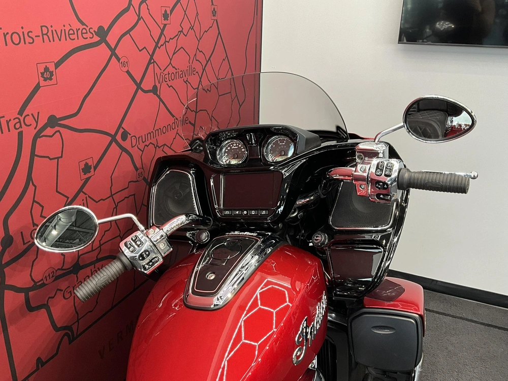 2024 Indian Motorcycle Pursuit Limited alt