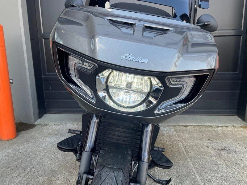 2020 Indian Motorcycle Challenger alt