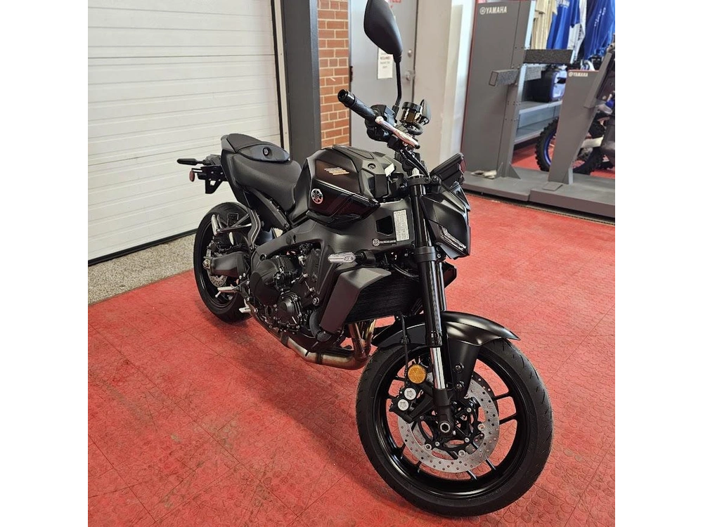2025 Yamaha Mt-09 alt