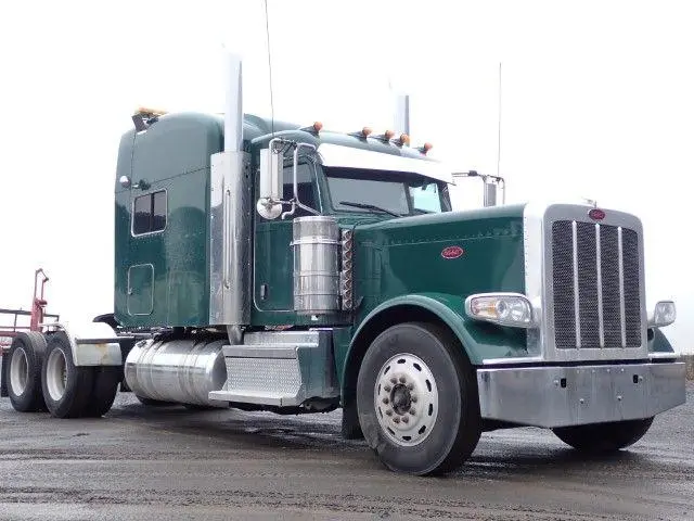 Peterbilt 389 2022