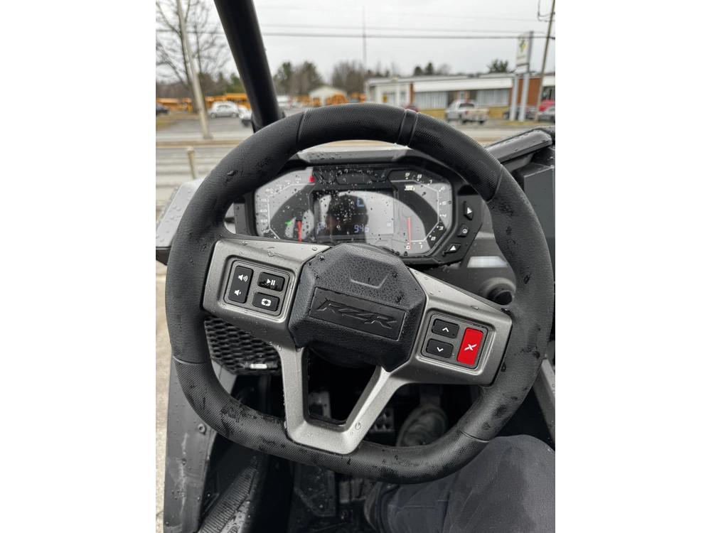 Polaris Rzr Pro Xp Ultimate 2026 alt