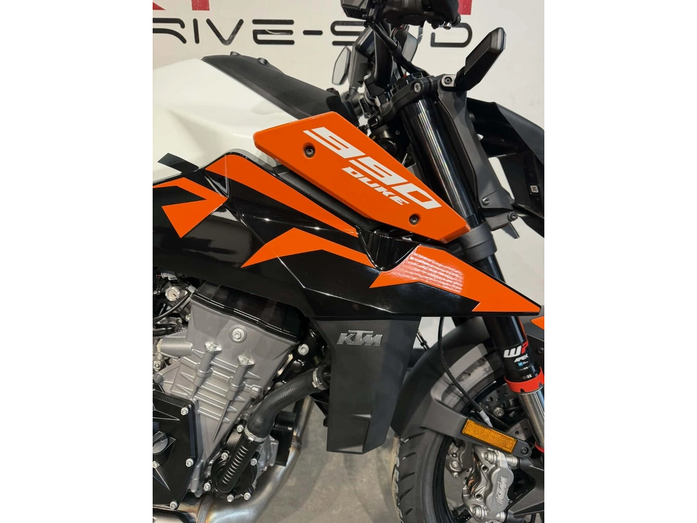 Ktm 990 Duke 2027 alt