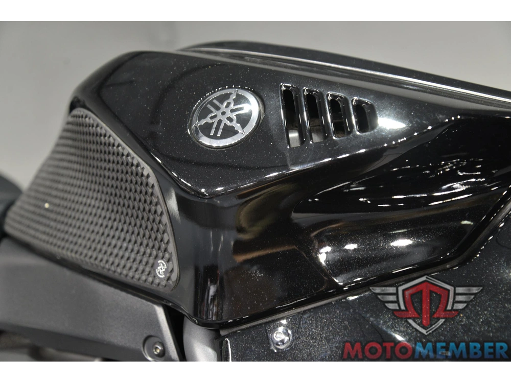 2025 Yamaha Yzf-r7 alt